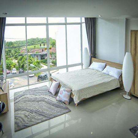 The Chu Cafe / Guesthouse Nai Harn Luaran gambar