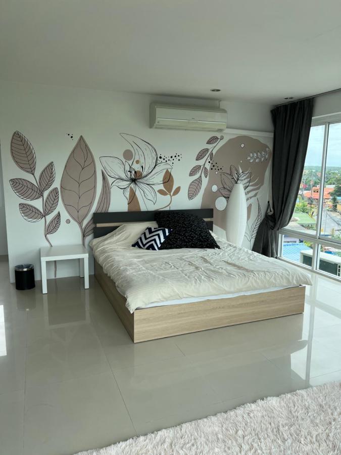 The Chu Cafe / Guesthouse Nai Harn Luaran gambar