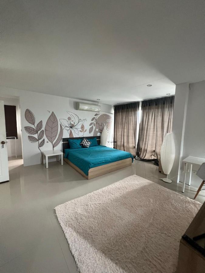 The Chu Cafe / Guesthouse Nai Harn Luaran gambar